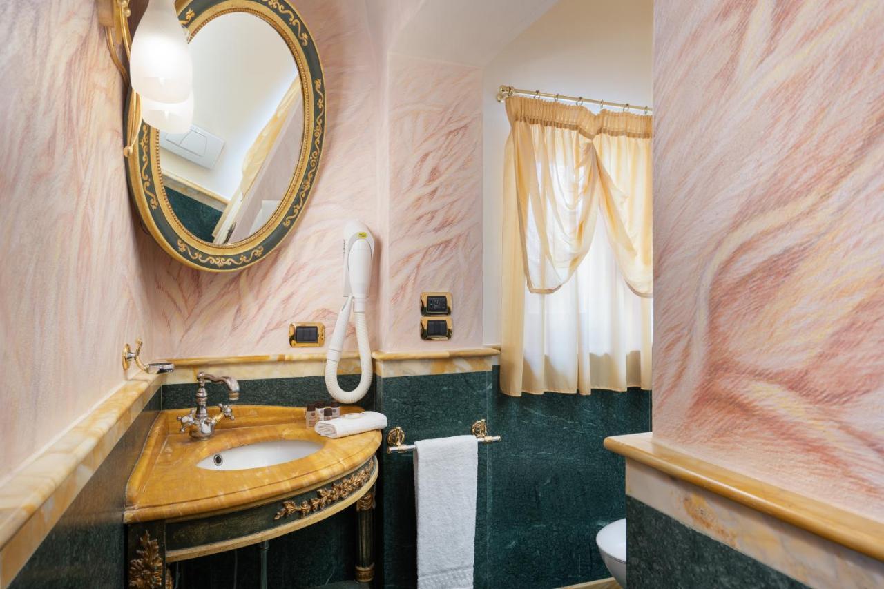 Relais Villa Bianca Gambassi Terme Exteriör bild