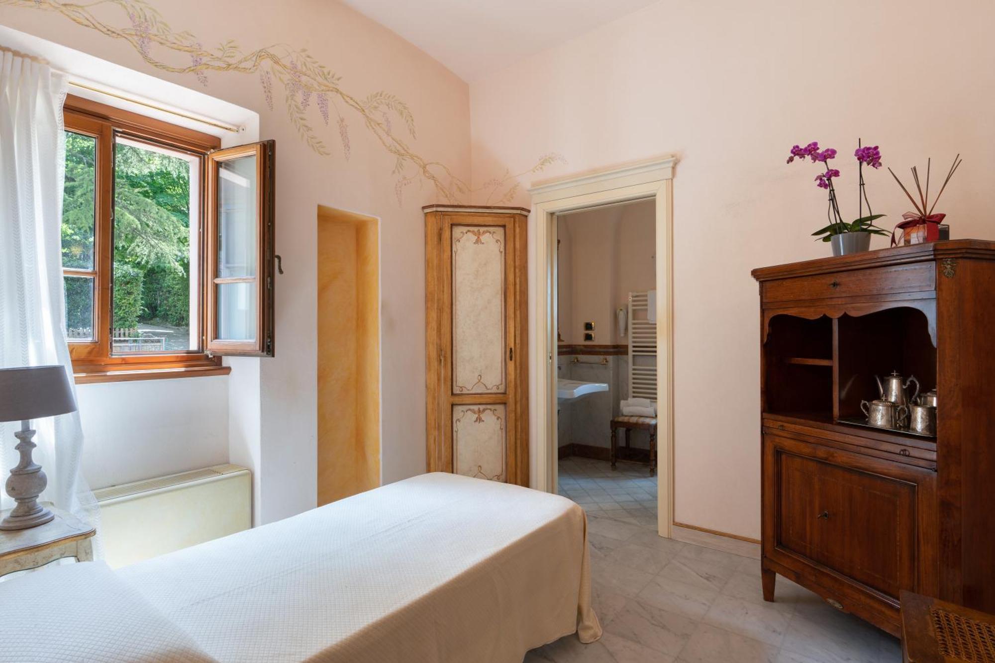 Relais Villa Bianca Gambassi Terme Rum bild
